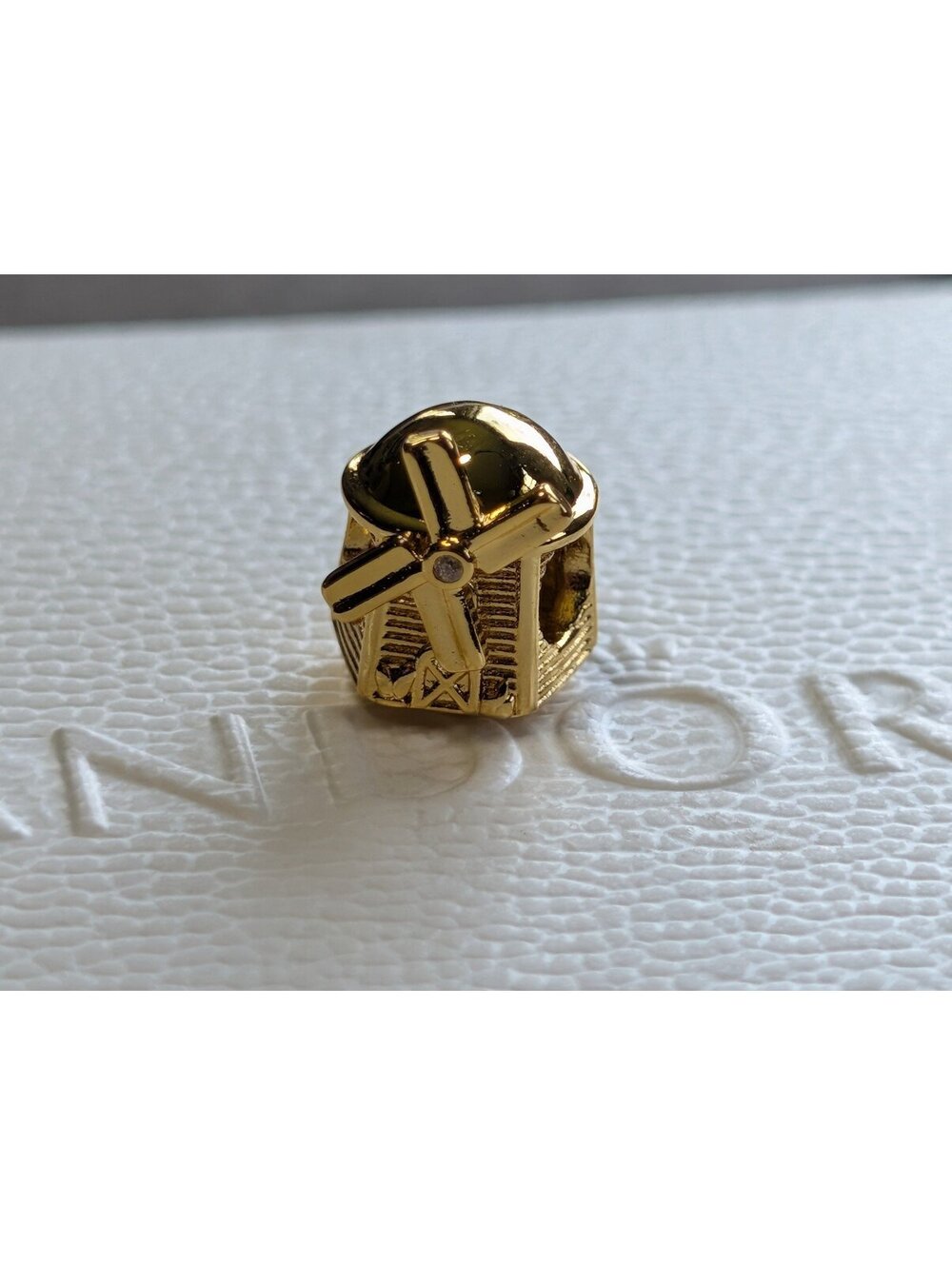 Pandora charm windmill gold